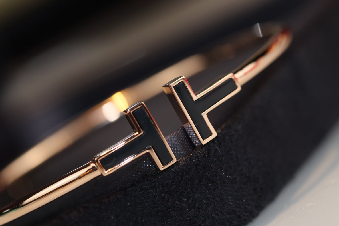 TIFFANY T BRACELET 1.8MM ONYX PINK GOLD