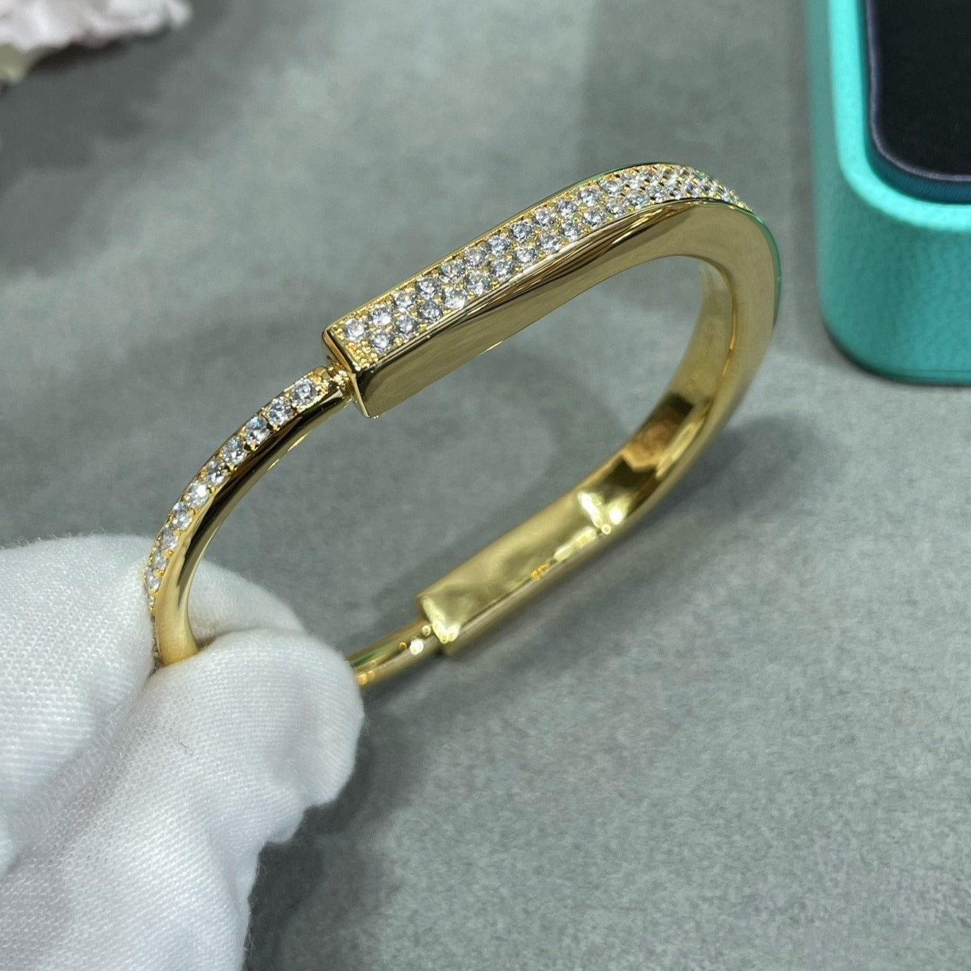 TIFFANY LOCK BRACELET DIAMOND PAVED