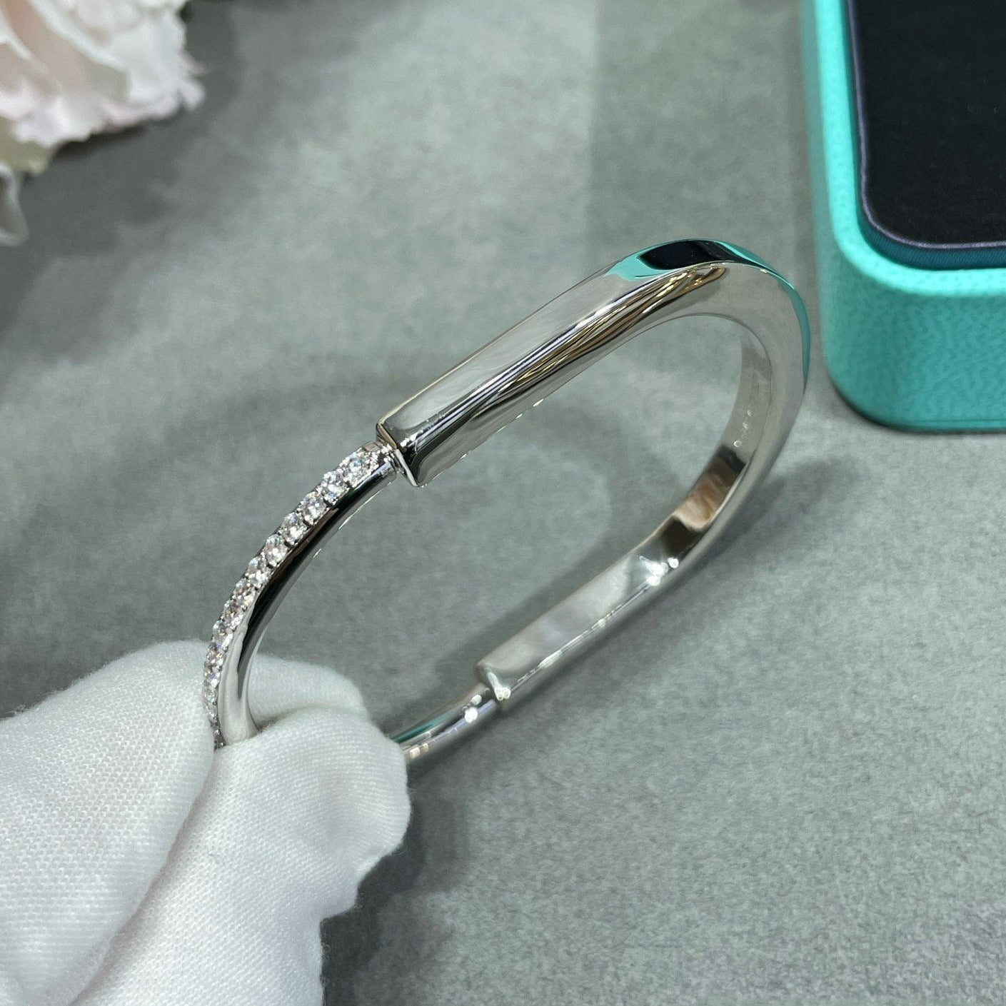 TIFFANY LOCK BRACELET DIAMOND
