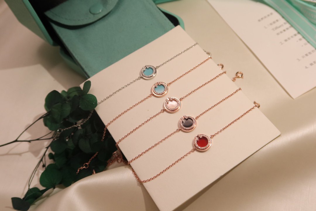 TIFFANY DIAMOND CIRCLE PINK GOLD BRACELET