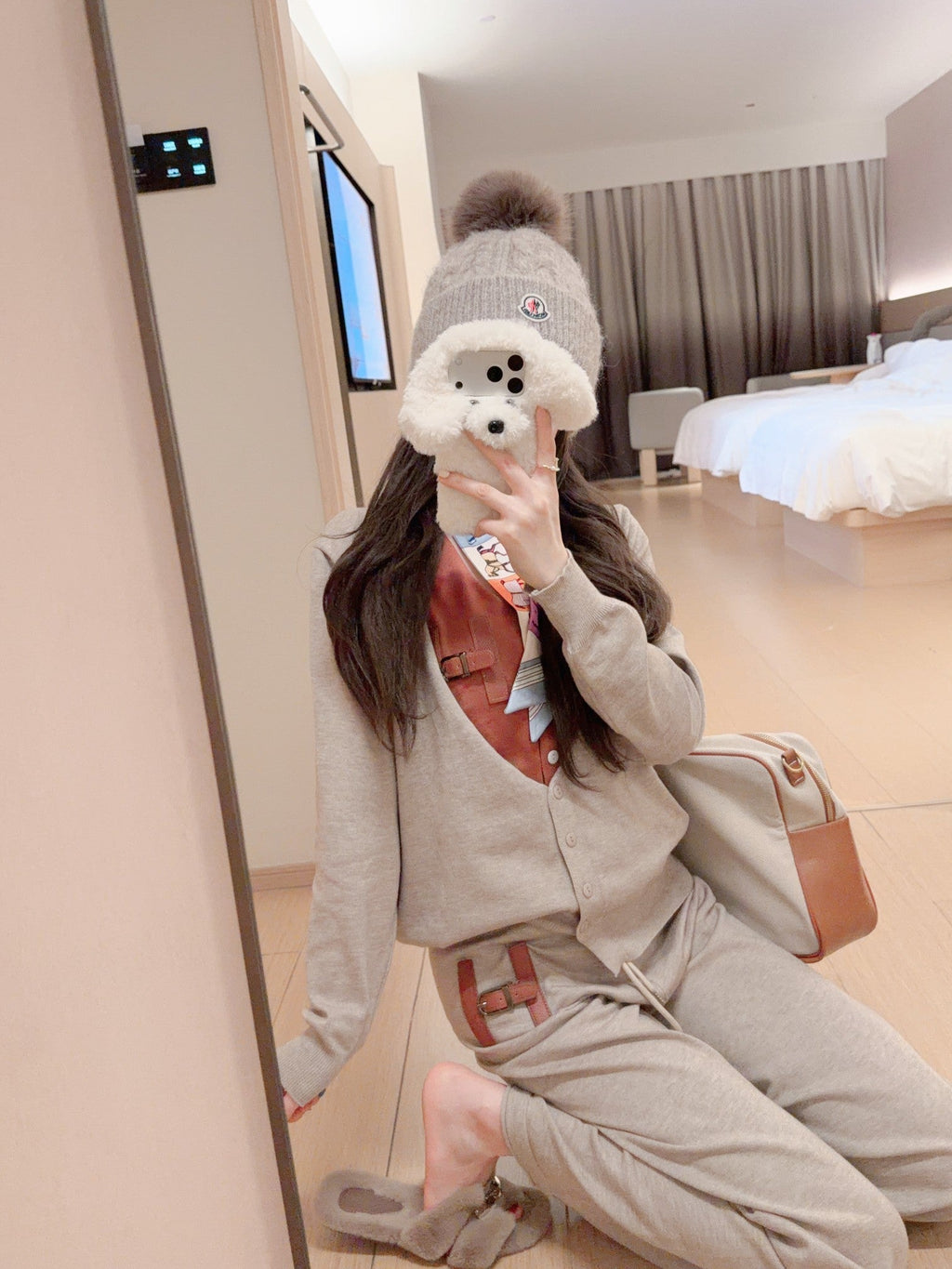 Hermes Causal Knitted Suit (With Scarf)