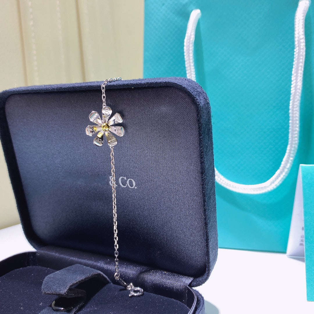 TIFFANY FLOWER RETURN TO TIF BRACELET