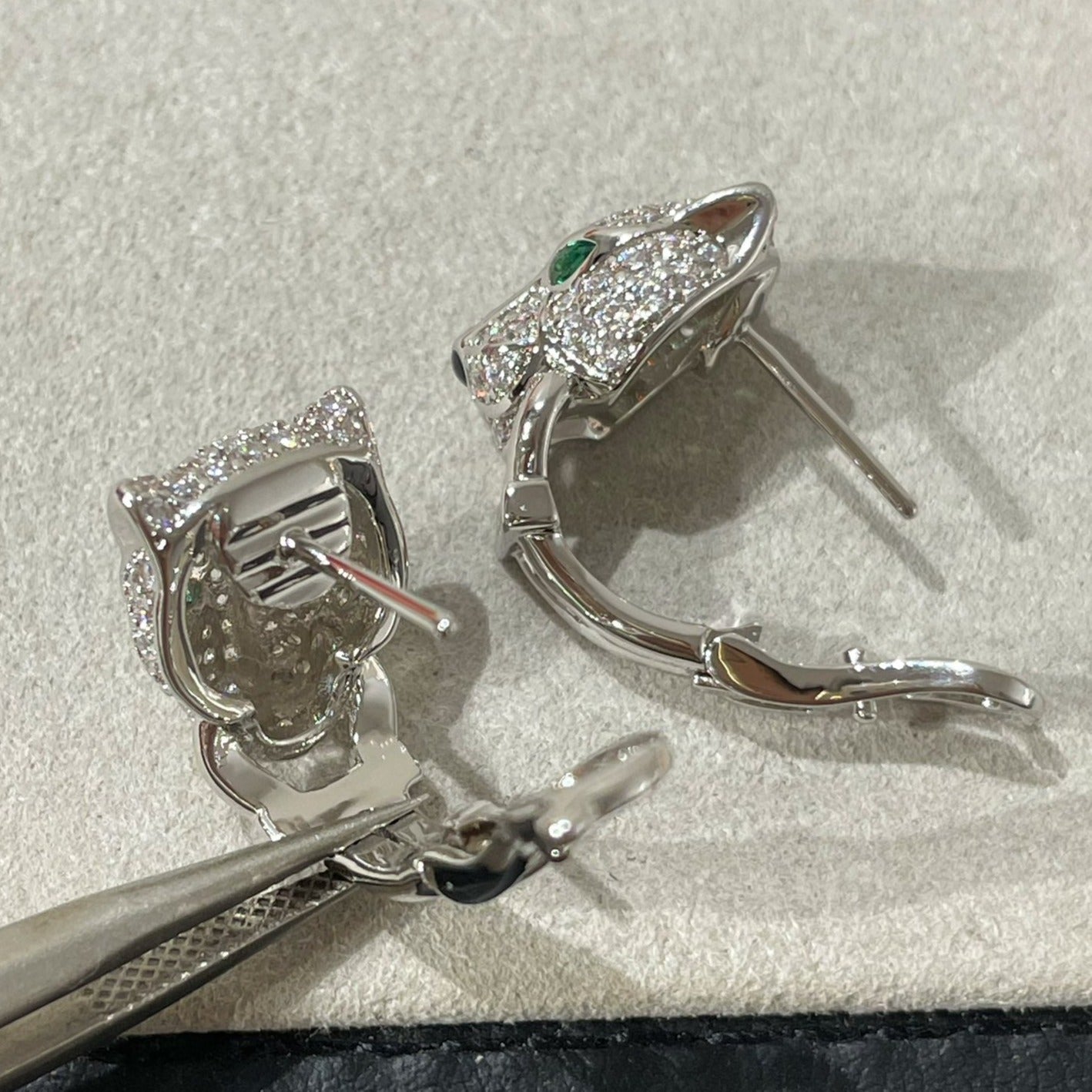 CARTIER PANTHERE DIAMOND STUD EARRINGS