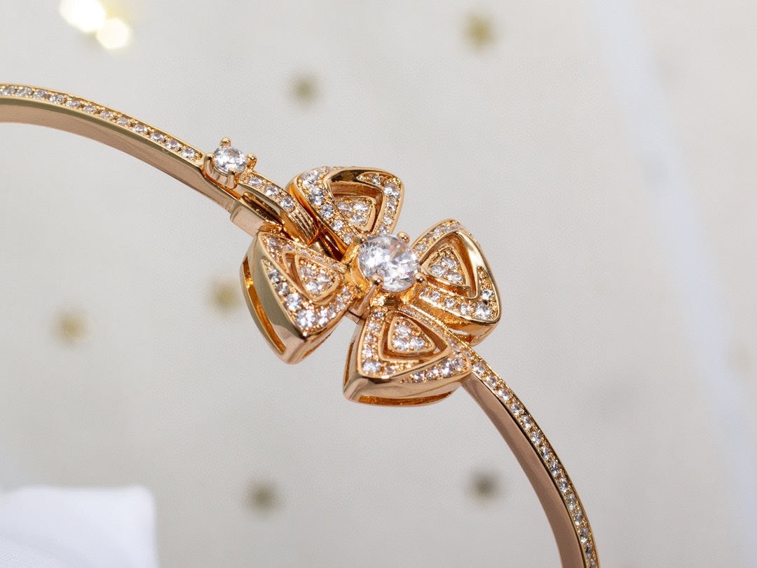 Bvlgari FIOREVER DIAMOND PINK GOLD BRACELET